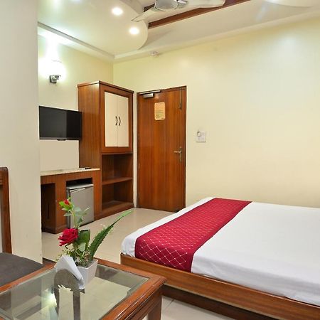 The Aster Karol Bagh Homely Atmosphere นิวเดลี ภายนอก รูปภาพ