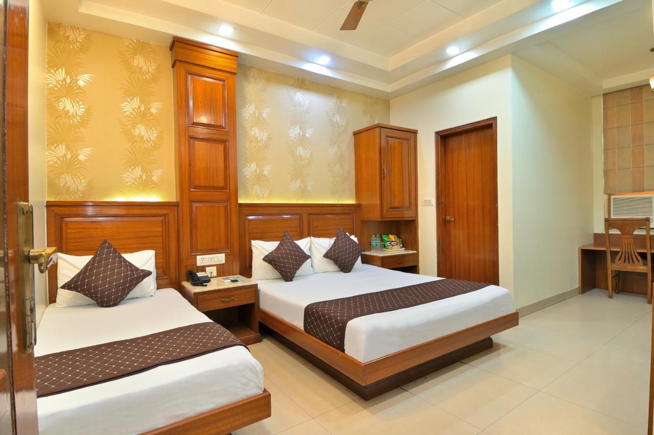 The Aster Karol Bagh Homely Atmosphere นิวเดลี ภายนอก รูปภาพ