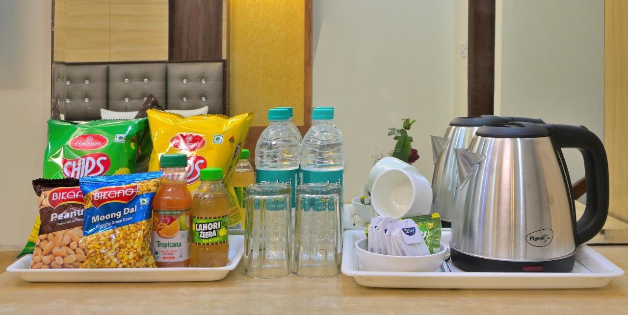 The Aster Karol Bagh Homely Atmosphere นิวเดลี ภายนอก รูปภาพ