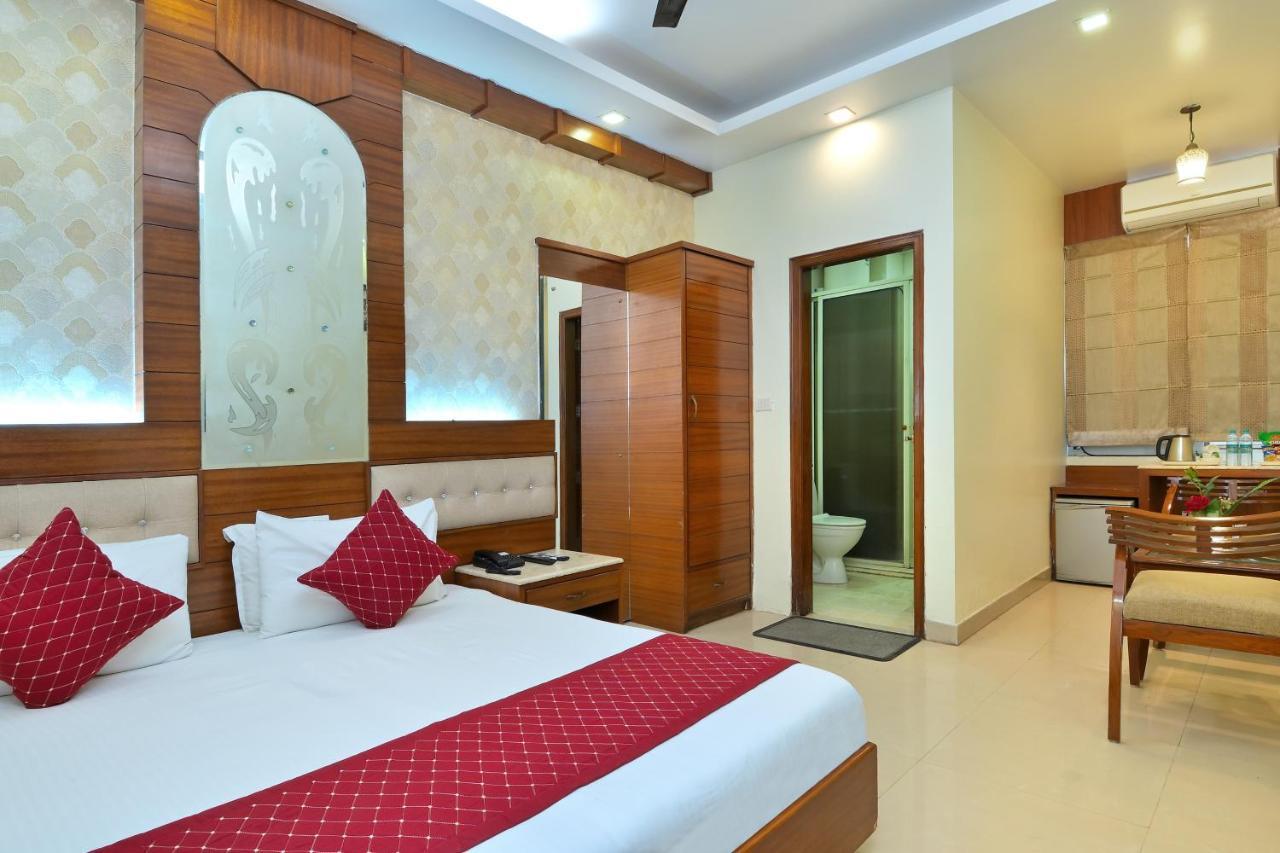 The Aster Karol Bagh Homely Atmosphere นิวเดลี ภายนอก รูปภาพ