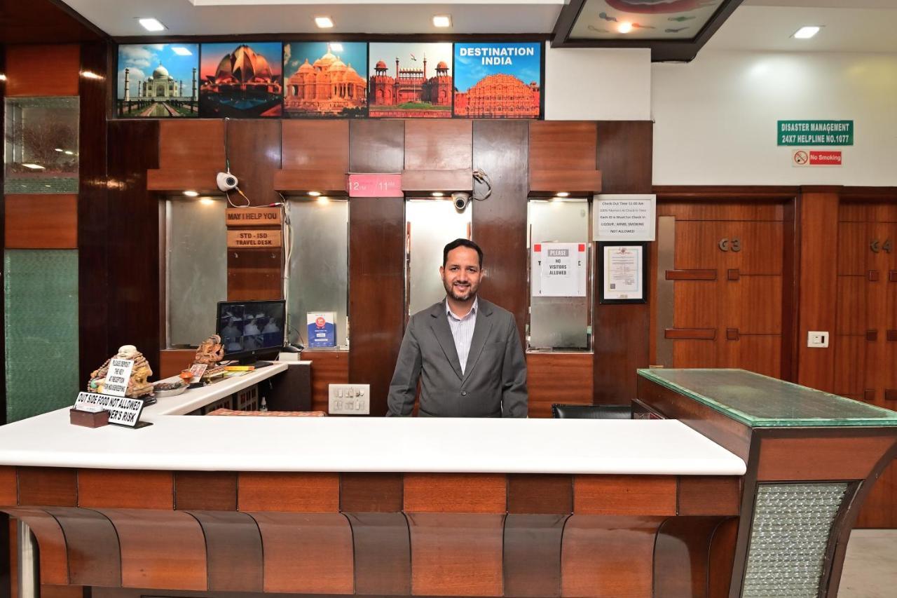 The Aster Karol Bagh Homely Atmosphere นิวเดลี ภายนอก รูปภาพ